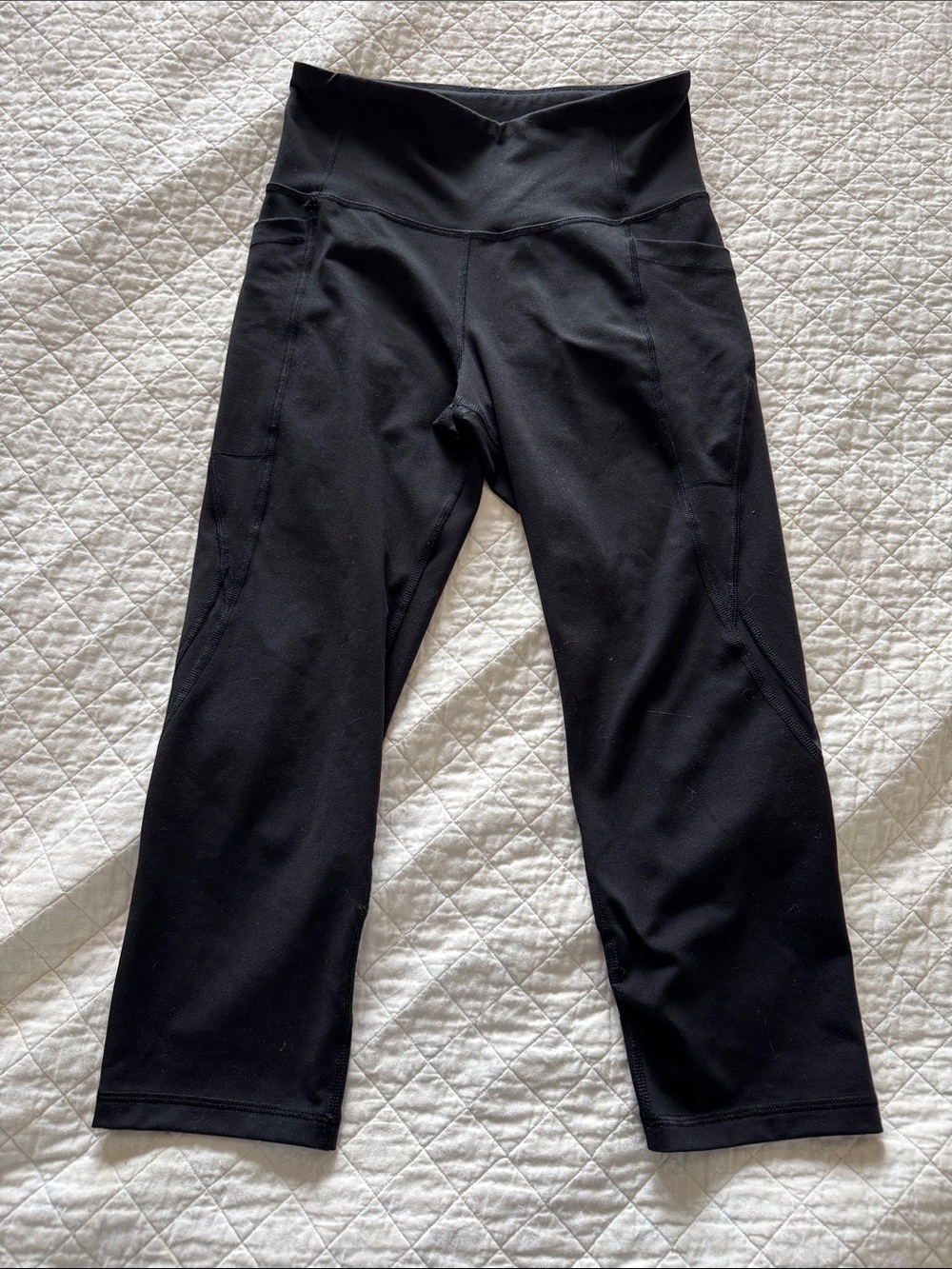 Old Navy Black Cropped High-Waist Active Leggings